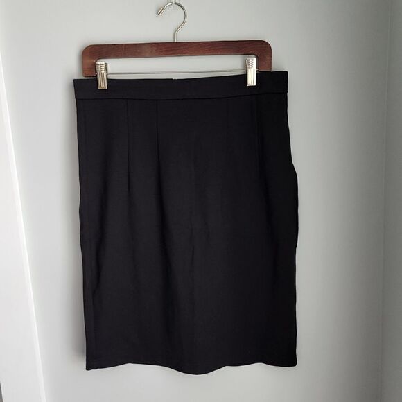 Mary Crafts Women’s Classic Black Skirt Size Large NWT - Picture 1 of 7